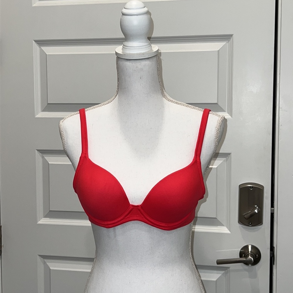 NWT- Two Brand New Body By Victoria Padded Pushup Bras 34A